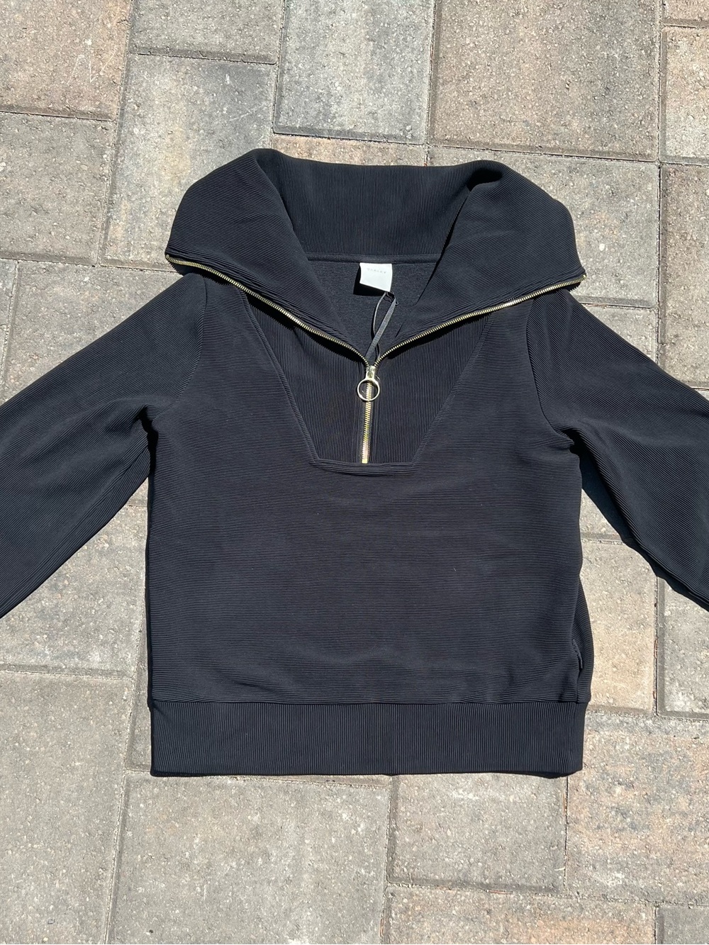 Varley NWT Vine Half-Zip Pullover Black Small - Picture 2 of 13